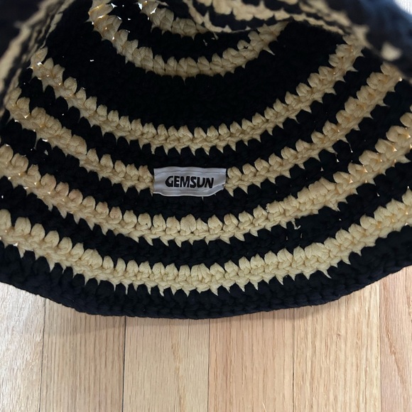 Gemsun Hat - Picture 2 of 2